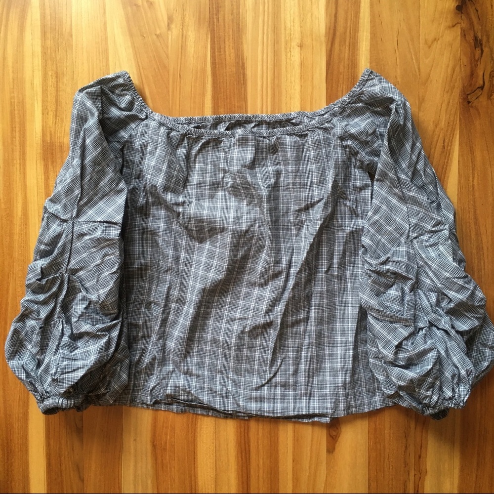 Anthropologie Gingham ruffle sleeve blouse